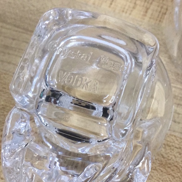 New 2 Skull Head Shot Glass - Picture 7 of 7